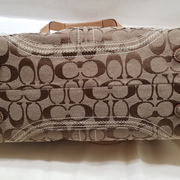 Authentic Coach Soho Signature Khaki Belted Purse - Picture 8 of 9